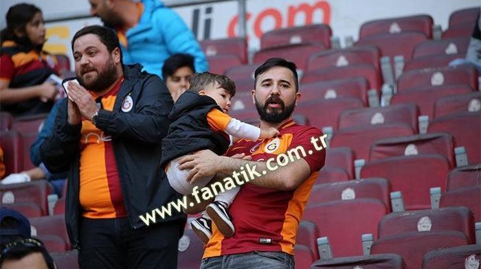 Fatih Terim ve Hasan Şaşın gol sevinci maça damga vurdu