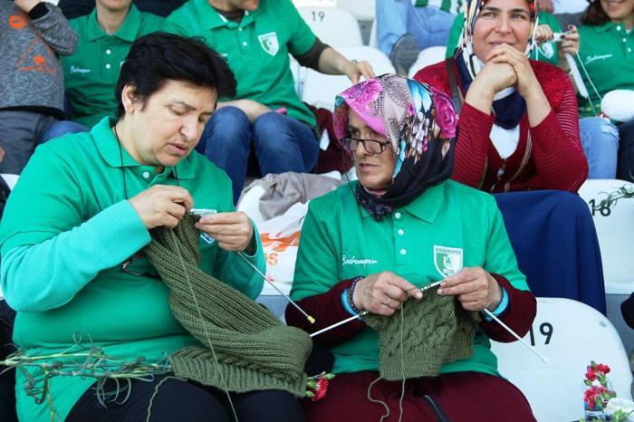 Futbol maçını böyle izlediler
