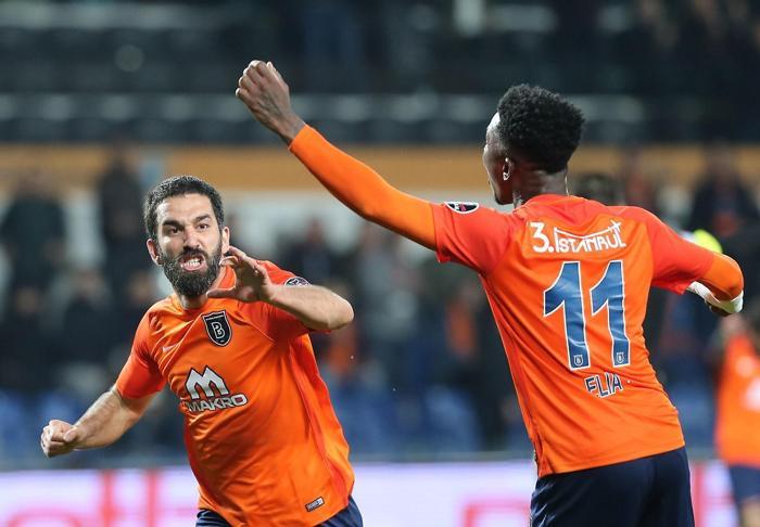 Adım adım eriyen kariyer