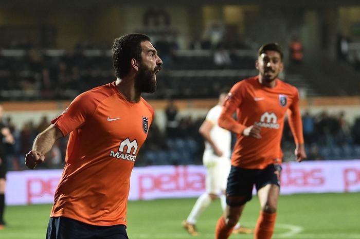 Adım adım eriyen kariyer