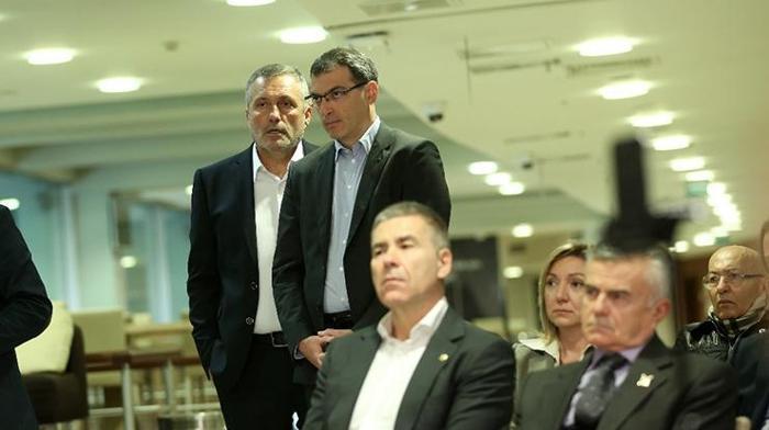 Ersun Yanaldan flaş karar Comolli...