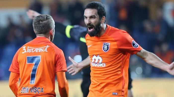 Beşiktaşta transfer trafiği karıştı