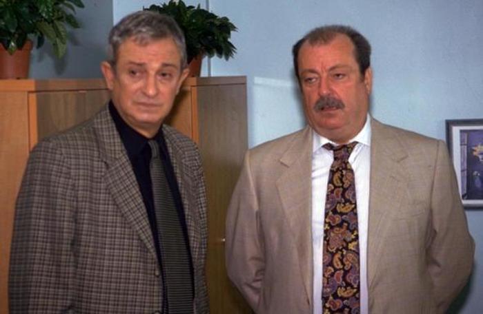 SAVAŞ DİNÇER