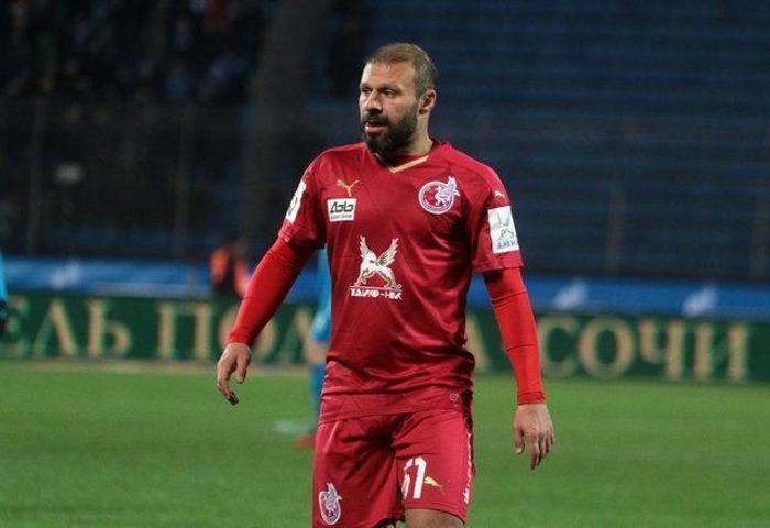 Gökdeniz Karadeniz futbolu bıraktı