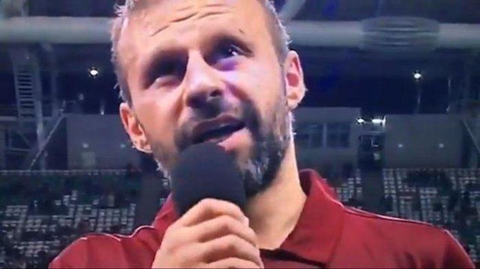 Gökdeniz Karadeniz futbolu bıraktı