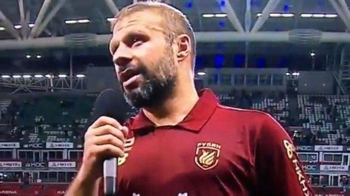 Gökdeniz Karadeniz futbolu bıraktı
