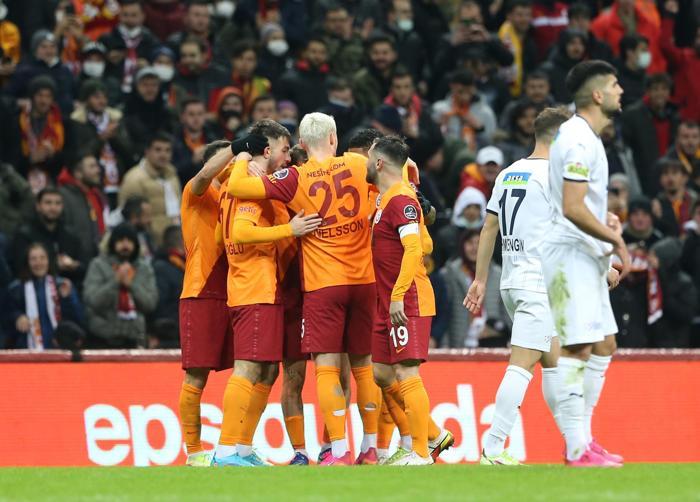 Fanatik yazarları Galatasaray - Kasımpaşa maçını yorumladı