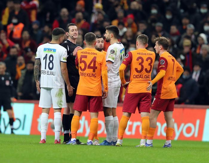 Fanatik yazarları Galatasaray - Kasımpaşa maçını yorumladı