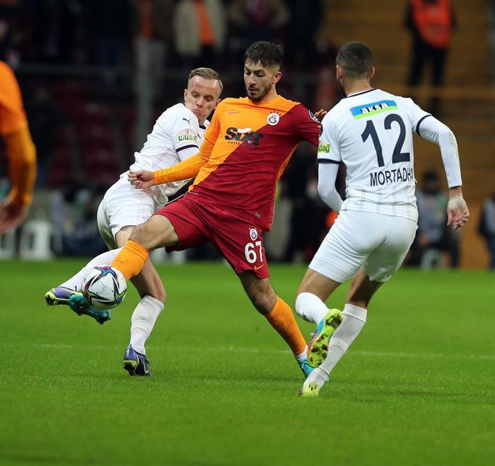 Fanatik yazarları Galatasaray - Kasımpaşa maçını yorumladı