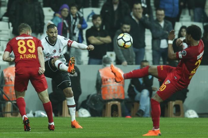 Fanatik yazarlarının Beşiktaş - Kayserispor maçı yorumları