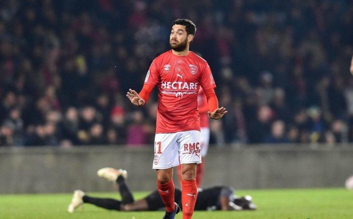 Galatasaraydan Teji Savanier için transfer teklifi