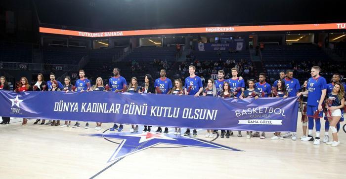 Sinan Erdemde anlamlı gece