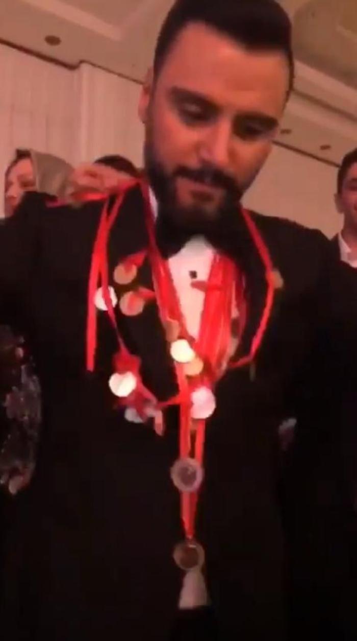 Kilo kilo altın taktılar... Alişan ve Buse Varolun düğününde neler yaşandı
