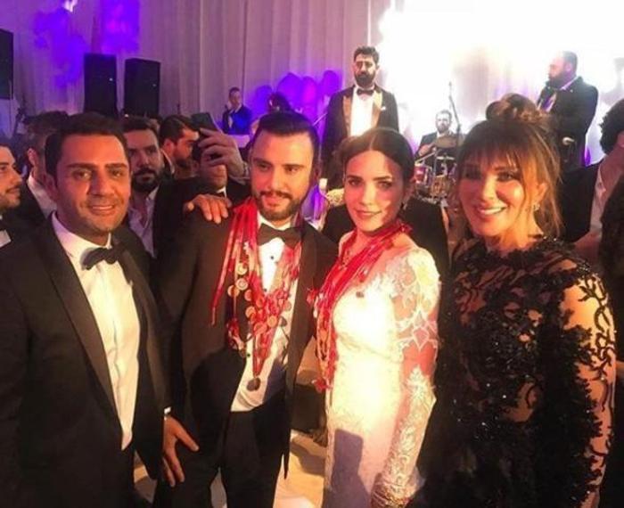 Kilo kilo altın taktılar... Alişan ve Buse Varolun düğününde neler yaşandı