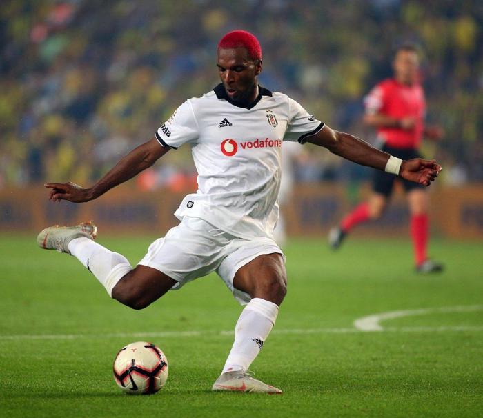 Beşiktaş Babeli Fulhama gönderdi İşte transferin detayları...