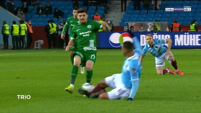 Deniz Çoban, Trabzonspor-Giresunspor ve Fenerbahçe-Altay maçlarının pozisyonlarını yorumladı
