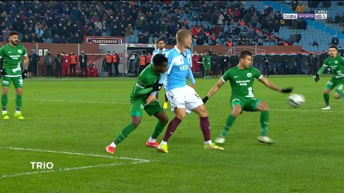 Deniz Çoban, Trabzonspor-Giresunspor ve Fenerbahçe-Altay maçlarının pozisyonlarını yorumladı