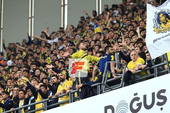 Fenerbahçe-Bursaspor maçında Mousa Sow gözyaşlarını tutamadı