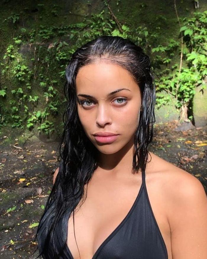 Nisrina Sbia Instagramı kasıp kavuruyor