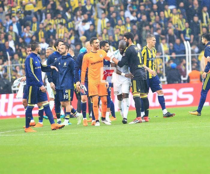 Fenerbahçe-Bursaspor maçında Mousa Sow gözyaşlarını tutamadı