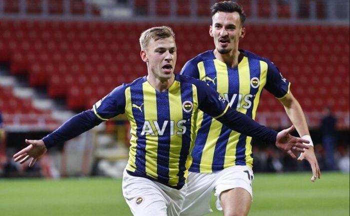 Son dakika | Fenerbahçede 8 ayrılık birden İşte o isimler...