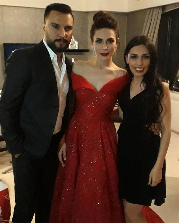 Alişan ile Buse Varol kına gecesi düzenledi