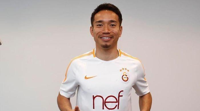 Galatasaray Yuto Nagatomoyu bitiriyor