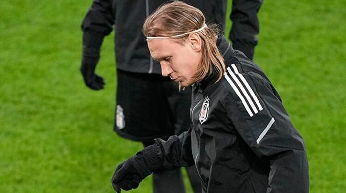 Flaş haber Beşiktaş ile Trabzonspor arasında yılın transfer gelişmesi Başkan Ahmet Nur Çebi açıkladı