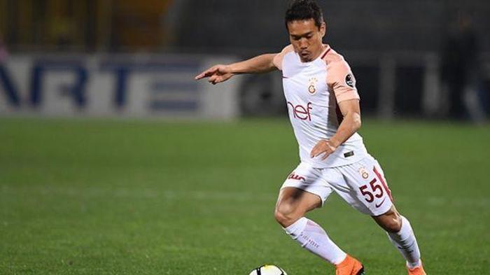 Galatasaray Yuto Nagatomoyu bitiriyor