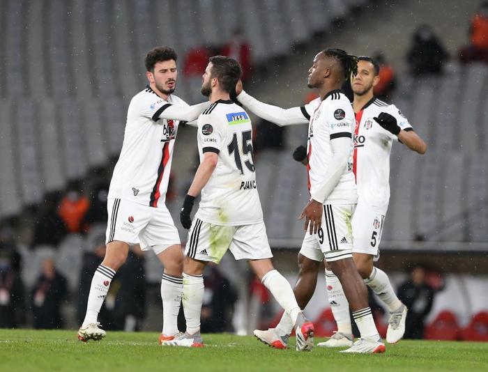 Fatih Karagümrük - Beşiktaş maçı yazar yorumları