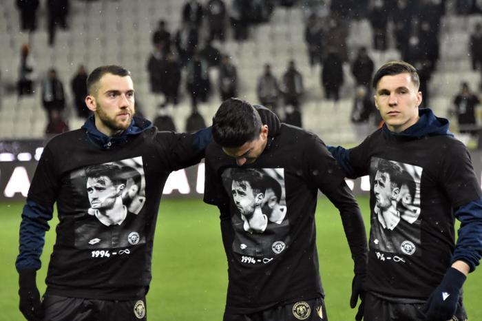 Ahmet Çalık, gözyaşları ve dualarla anıldı... Konyada duygusal anlar