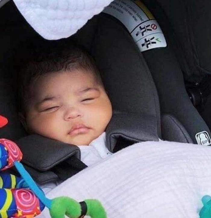 Kylie Jennerın bebeği kimden Şoke eden iddia