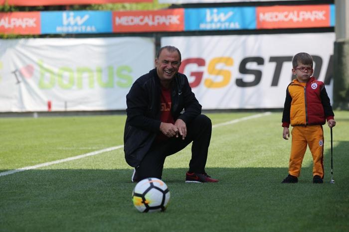 Claudio Taffarel ve Ümit Davala antrenmanda güreşti