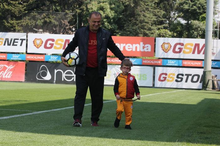 Claudio Taffarel ve Ümit Davala antrenmanda güreşti