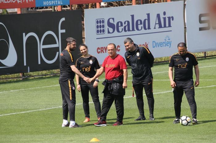 Claudio Taffarel ve Ümit Davala antrenmanda güreşti