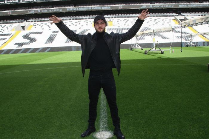 Çukurun Yamaçı Aras Bulut İynemli, Vodafone Parkı gezdi