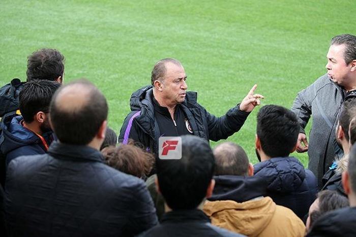 Floryada Fatih Terim fırtınası İdmanda...
