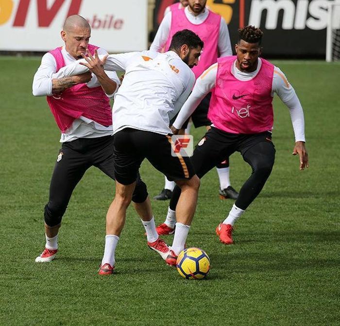 Floryada Fatih Terim fırtınası İdmanda...