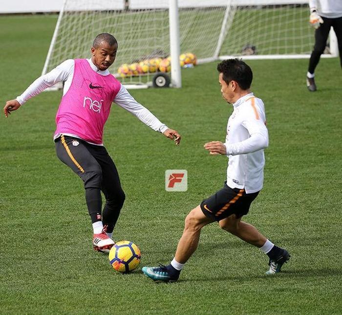 Floryada Fatih Terim fırtınası İdmanda...