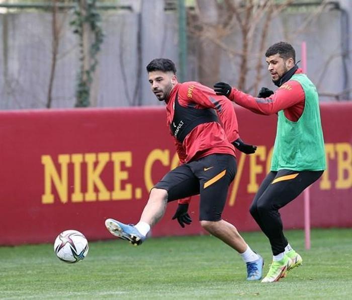 Son dakika | Galatasarayda yeni antrenör Ricard Segarra takıma katıldı