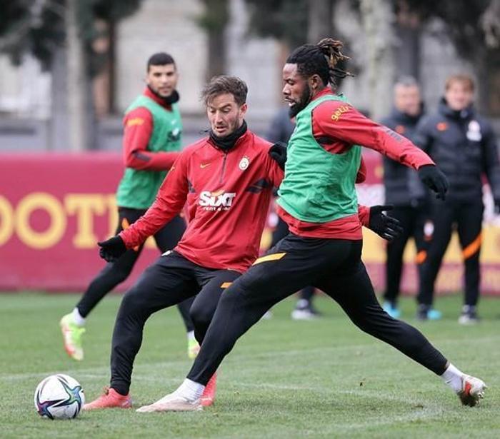 Son dakika | Galatasarayda yeni antrenör Ricard Segarra takıma katıldı
