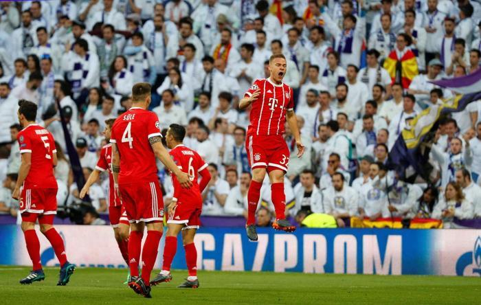 Bayern Münihli futbolcuların hedefi Cüneyt Çakır...