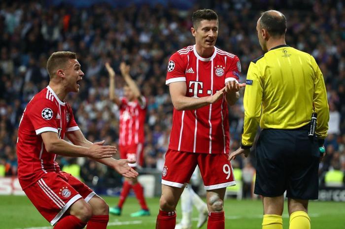 Bayern Münihli futbolcuların hedefi Cüneyt Çakır...