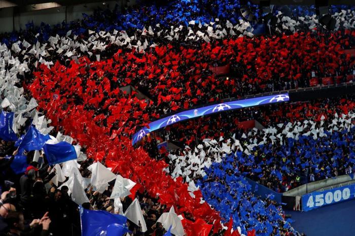 PSG-Real Madrid maçında Bella Hadid rüzgarı