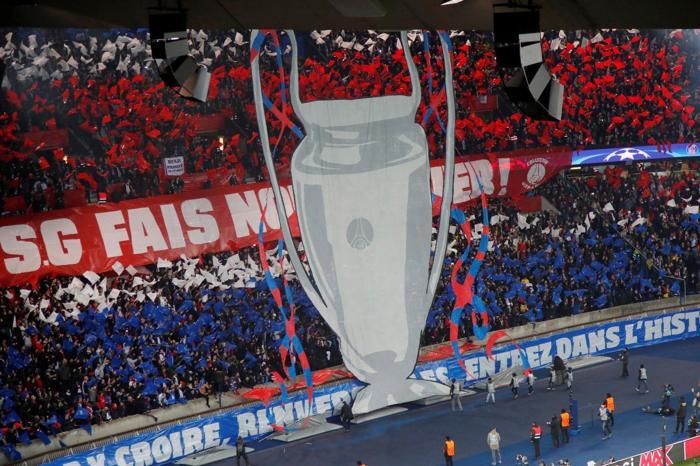 PSG-Real Madrid maçında Bella Hadid rüzgarı