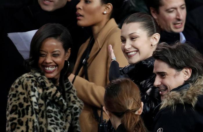 PSG-Real Madrid maçında Bella Hadid rüzgarı