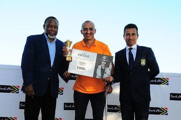 Mandela için golf oynadılar