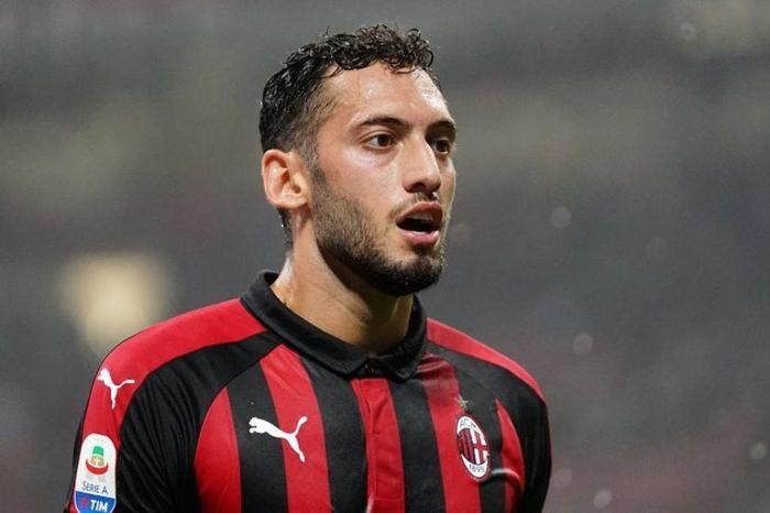Müthiş iddia Hakan Çalhanoğlu transferi için anlaşma sağlandı