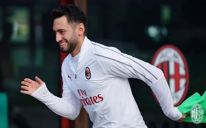 Müthiş iddia Hakan Çalhanoğlu transferi için anlaşma sağlandı