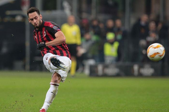 Müthiş iddia Hakan Çalhanoğlu transferi için anlaşma sağlandı
